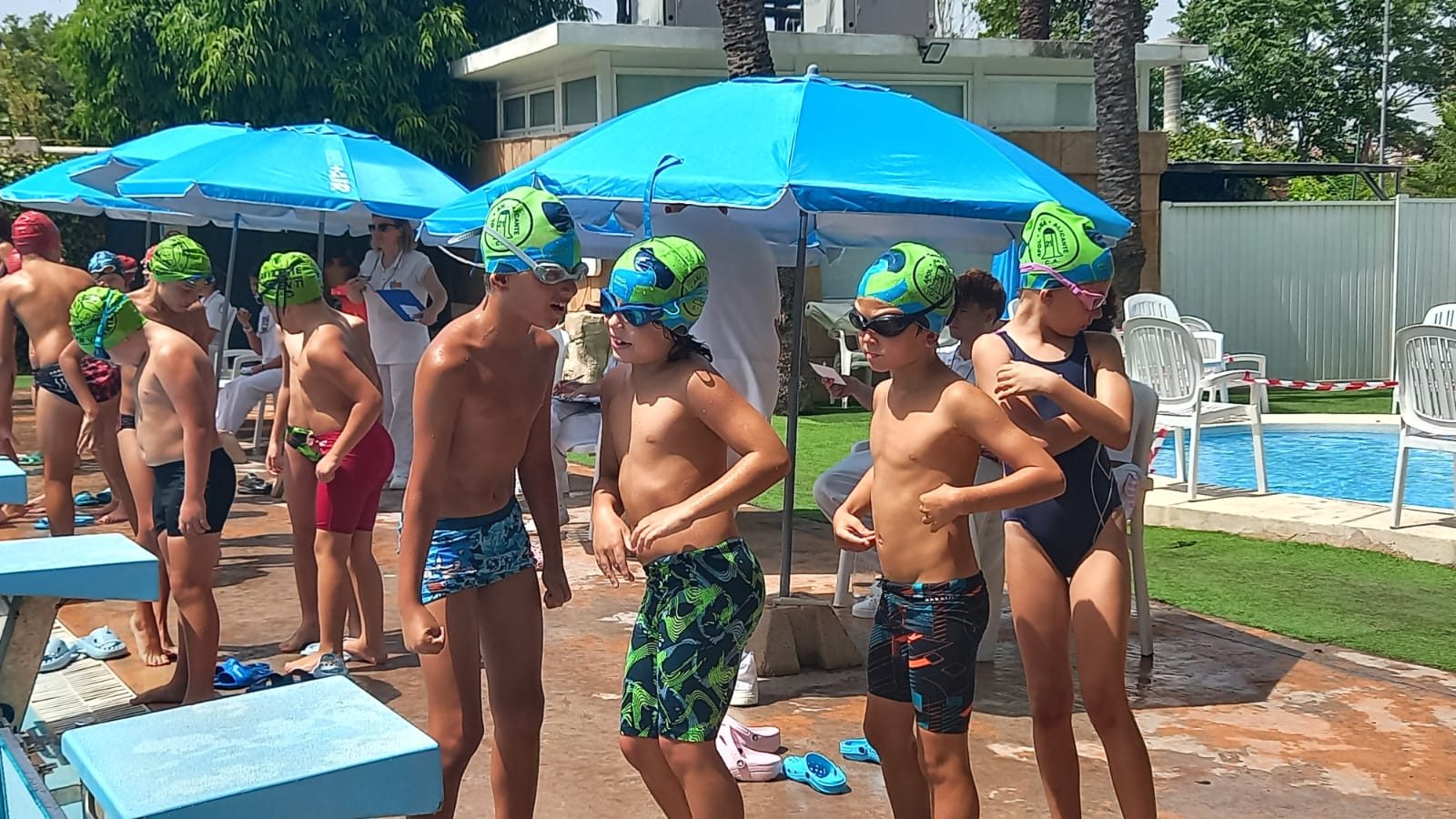 Escuela de natación del Club Apolana